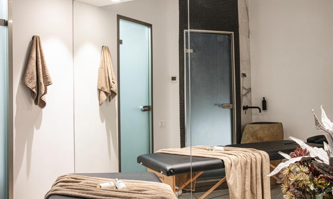 Altera Pars Suites Messaria  Exterior photo