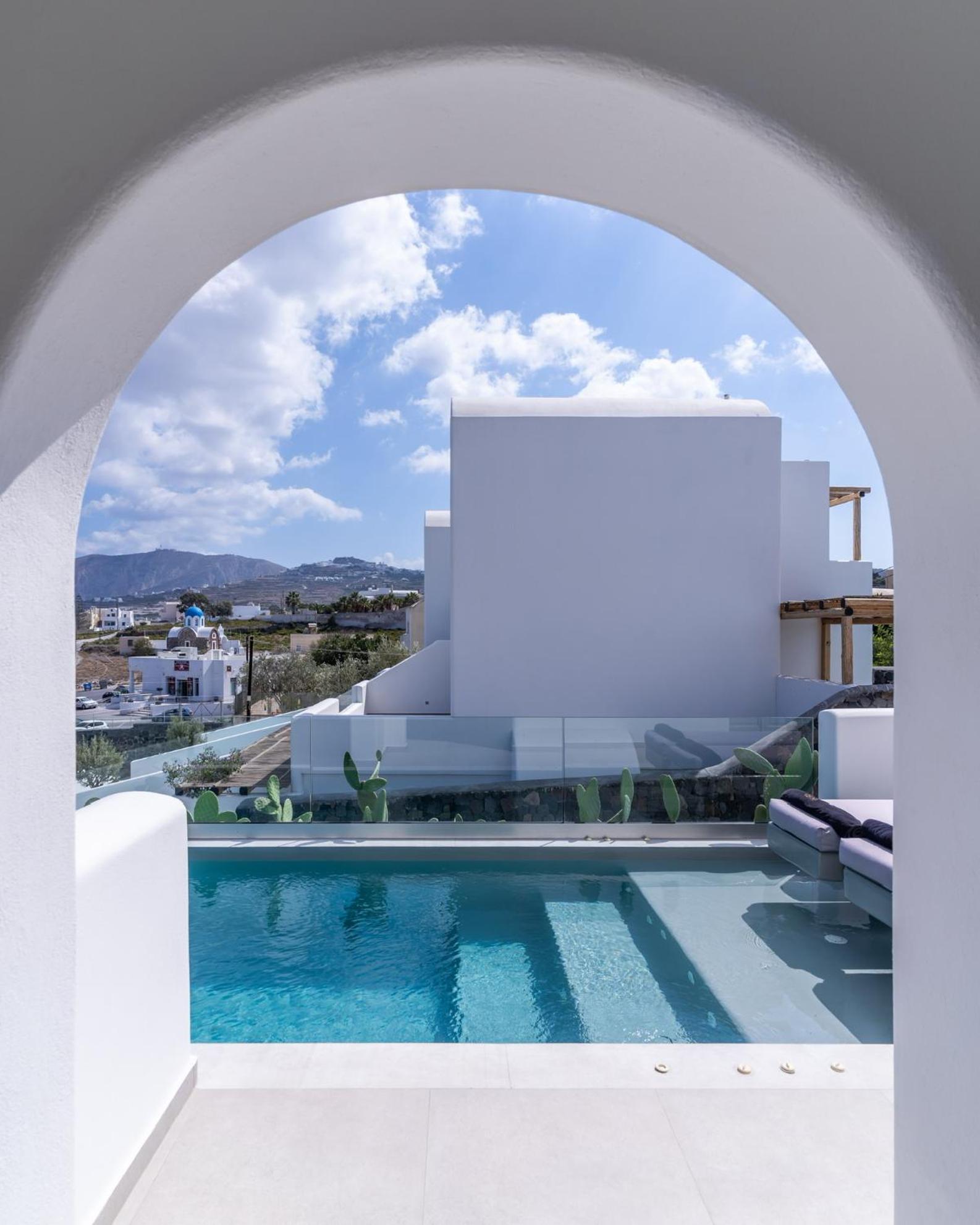 Altera Pars Suites Messaria  Exterior photo
