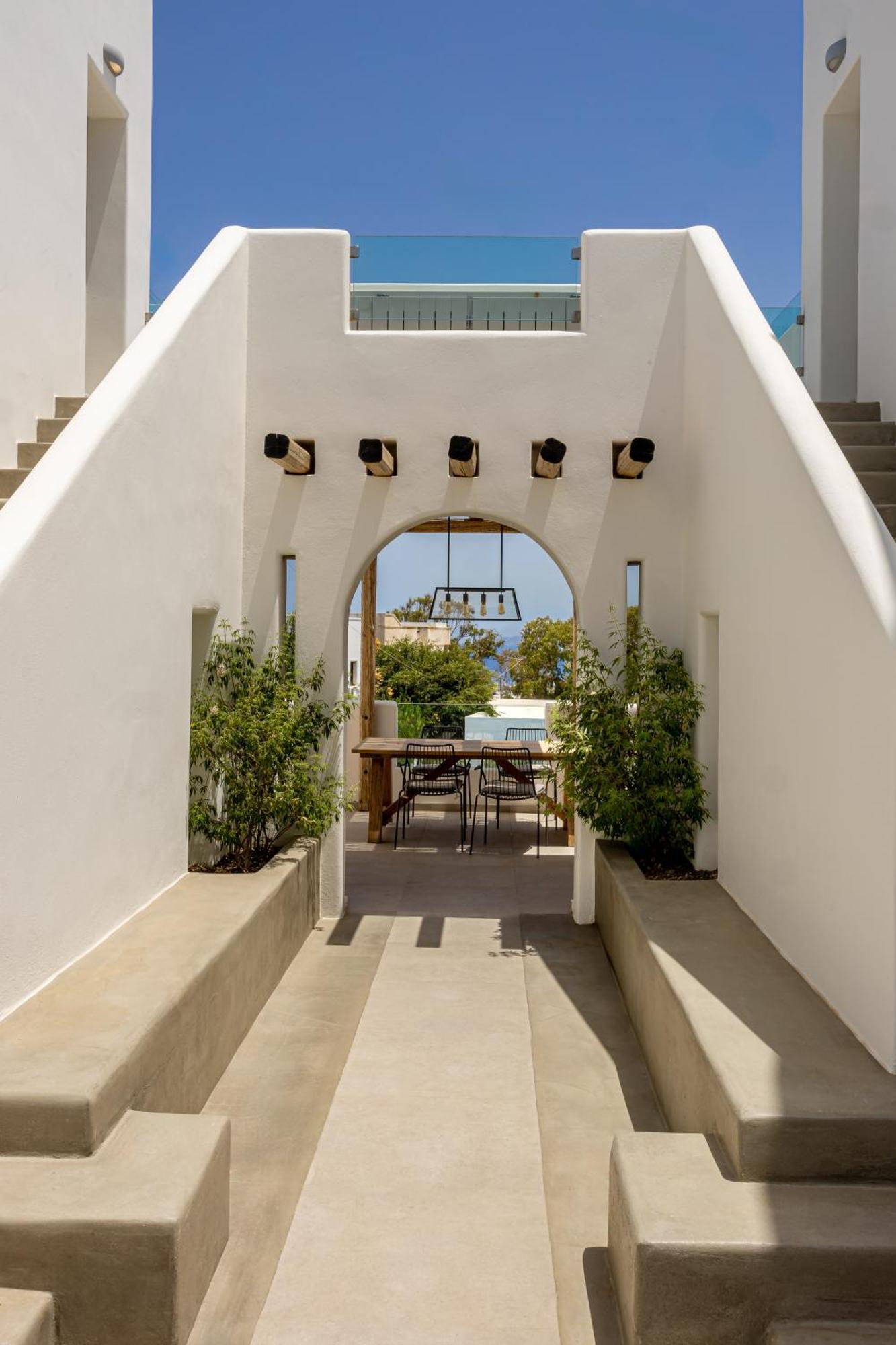Altera Pars Suites Messaria  Exterior photo