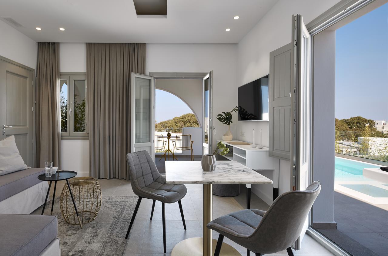Altera Pars Suites Messaria  Exterior photo