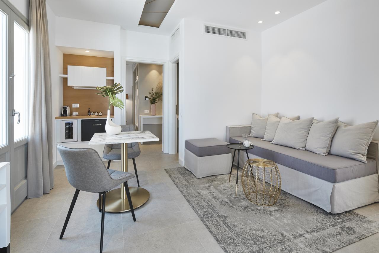 Altera Pars Suites Messaria  Exterior photo